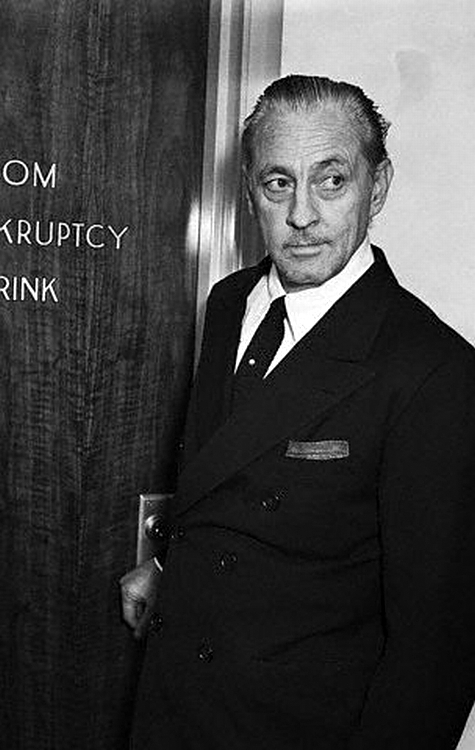 Portrait of John Barrymore in Bankruptcy Court